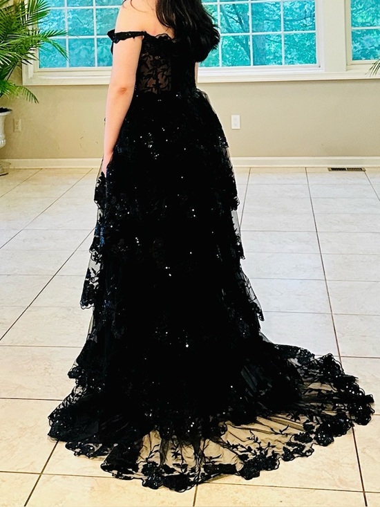 Sherri Hill Dresses & Skirts - Sherri Hill Black #55500
black ruffled sequined formal or prom dress/gown